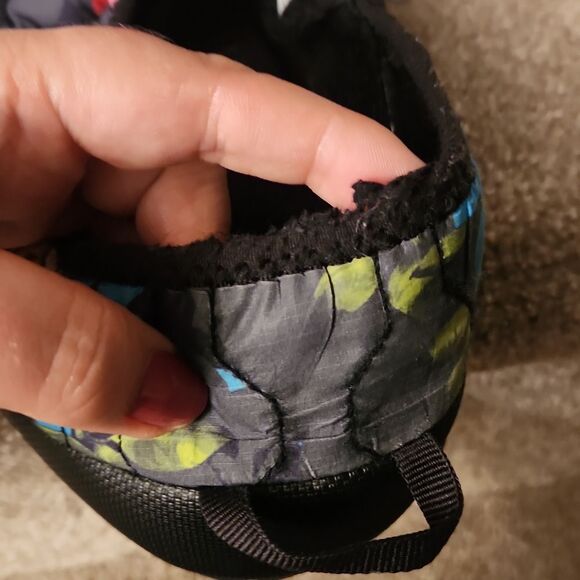 The North Face Women's Thermoball Traction Mule Slippers w/ Flowers Size 11 - Picture 6 of 11